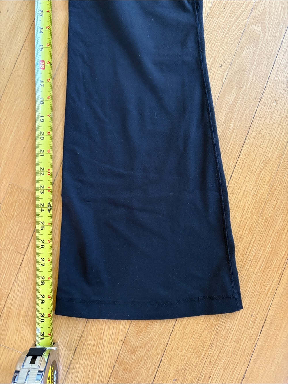 Lululemon size 10 Black Flared Yoga Pants with High Waist - Picture 4 of 8